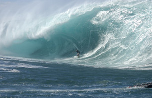 Red Bull\'s New Surf Commercial Series