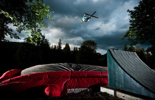 Inflatable Acrobag Gives Windells Skiers a Boost