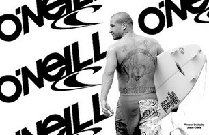 Bobby Martinez signs with O\'Neill