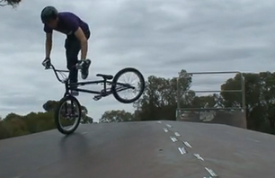 Quadruple Footjam Whip!