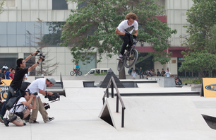 Nike BMX Ridaz in Chinaz!