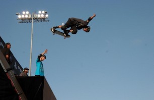 Alex Perelson Backside Air X Games 15 Skate Vert Finals