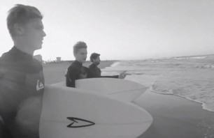 Cody Simpson Surfs