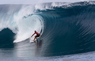 Kelly Slater Teahupoo