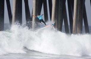 Kelly Slater And Dane Reynolds Lead Amazing Quarterfinal Matchups at Nike US Open of Surfing Photo 0005