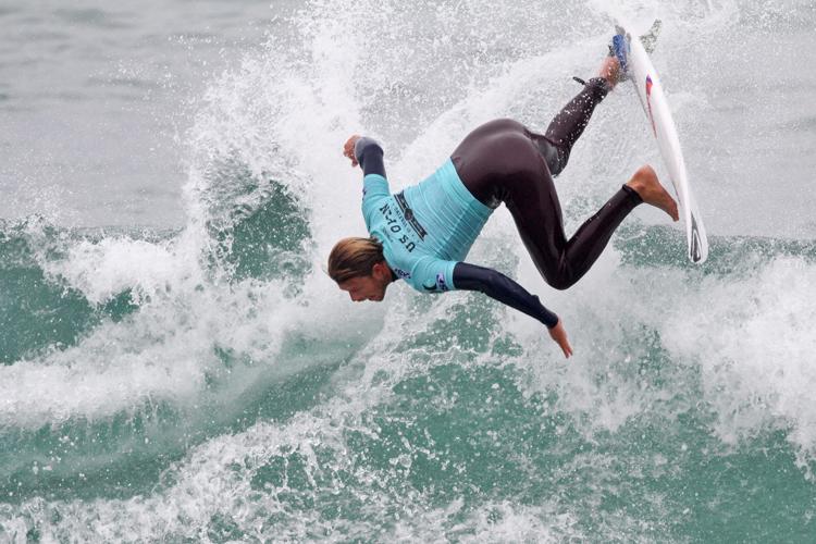 Kelly Slater And Dane Reynolds Lead Amazing Quarterfinal Matchups at Nike US Open of Surfing