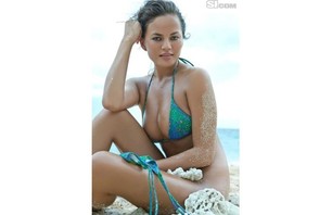 Chrissy Teigen: Would You? Photo 0007