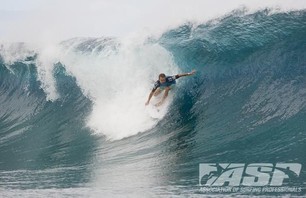 No Major Upsets as Round Two of Billabong Pro Teahupoo Concludes Photo 0006