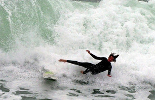 Worst Wipeouts - Sunset Beach Vans Triple Crown