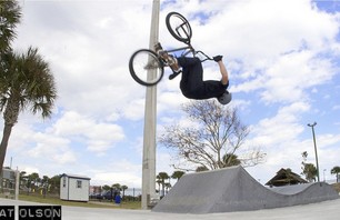 Mat Olson\'s  New DecoBMX Video