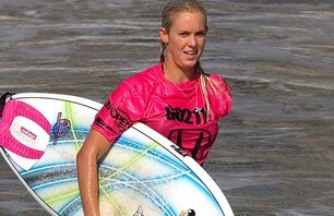 \'Soul Surfer\' Bethany Hamilton takes another arm injury