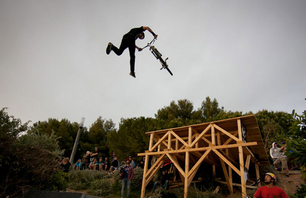 Watch the Highlight of the FISE 2012 Slopestyle MTB Finals