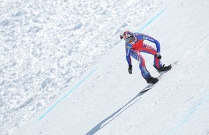 Snowboarder Sets New Snowboard Speed Record