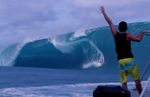Surfing the Heaviest Wave in the World - Teahupoo