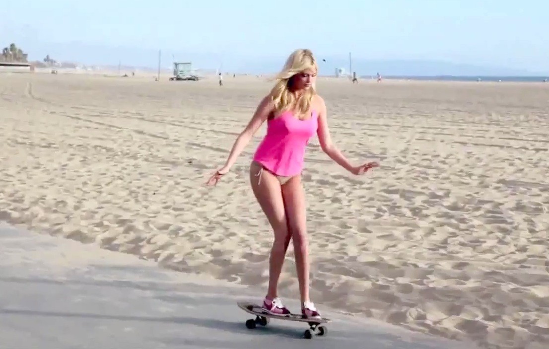 Kate Upton \'Many Talents\' Segment Includes Skateboarding