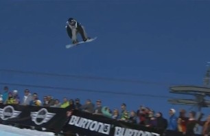 TTR Tricks - Iouri Podladtchikov 1st place Halfpipe run at BEO 2012
