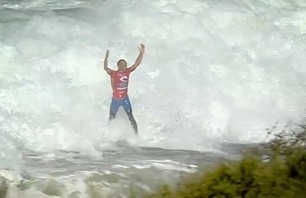 Day 3 Men\'s Highlights - 2012 Rip Curl Pro Bells Beach