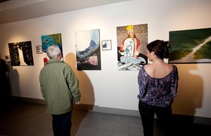 JLA Show Admirers