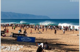 Billabong Pipe Masters - Day 1 Gallery Photo 0002
