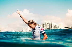Stephanie Gilmore Gallery - Clinches 5th ASP Title