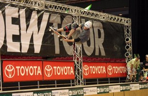 Playstation Pro Skate Vert Prelims Elliot Sloan Tail Grab to Fakie