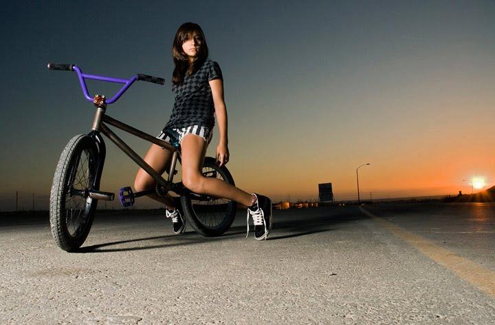 GIRLS on BIKES GALLERY