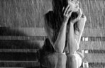 21 Awesome Photos of Girls in the Rain