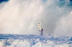 Stunning Surf Photos from Quik Pro France 2012