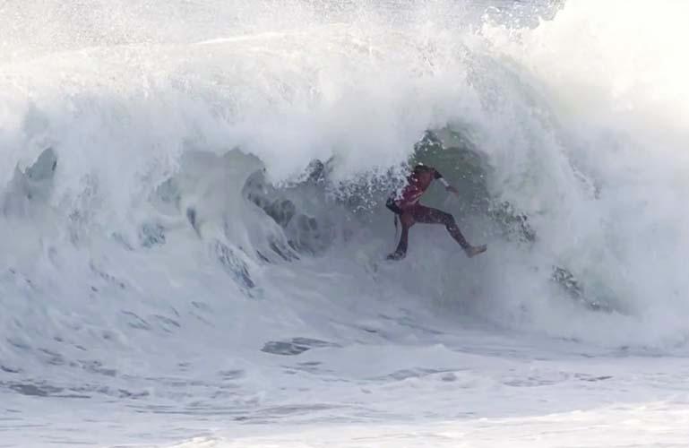 Stunning Surf Imagery from the Quiksilver Pro France 2012 (w/Video)