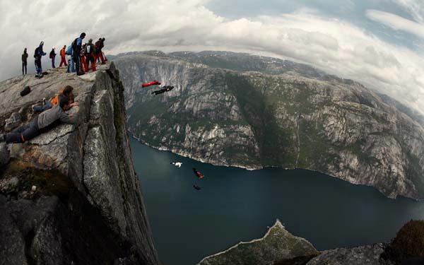 Wingsuit Flying is Boss (w/video)