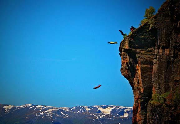 Wingsuit Flying is Boss (w/video)
