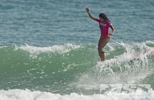 Satch Girls Pro Final Day Action Gallery Photo 0008