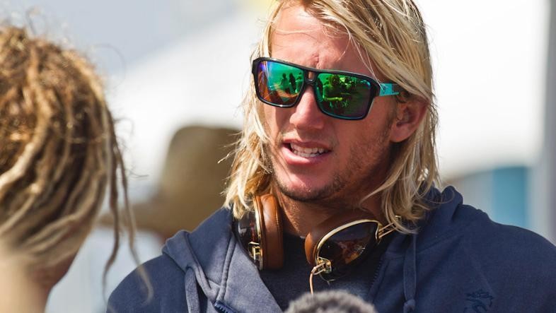 Hurley Pro 2011 - Day 1 Highlights [Video]
