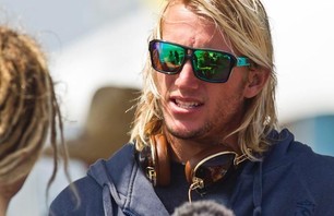 Hurley Pro 2011 - Day 1 Highlights [Video]