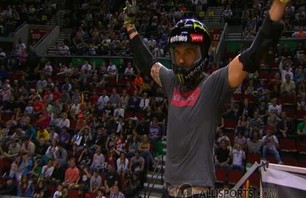 Jamie Bestwick Wins BMX Vert at Portland Dew Tour