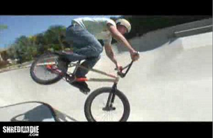 Gary Young and Corey Martinez shred Tony Hawk\'s backyard, Where\'s the HAWK?!!