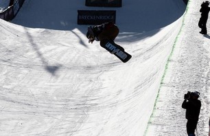 Breck Dew Tour Men\'s Snowboard Pipe Finals Photo 0004