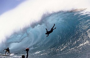 Dramatic and Dangerous Surfing Wipeouts