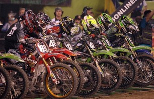 Supercross Gallery - Indy 250 2011 Photo 0006
