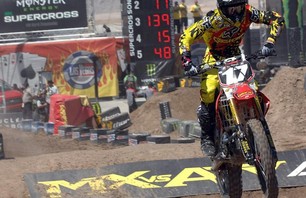 Supercross Las Vegas 2011 - 250 Gallery Photo 0004