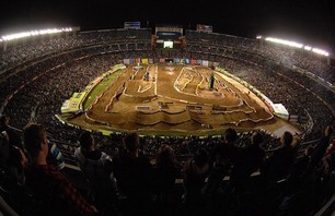 Supercross 2012 - Villopoto Wins Third in San Diego (Gallery)