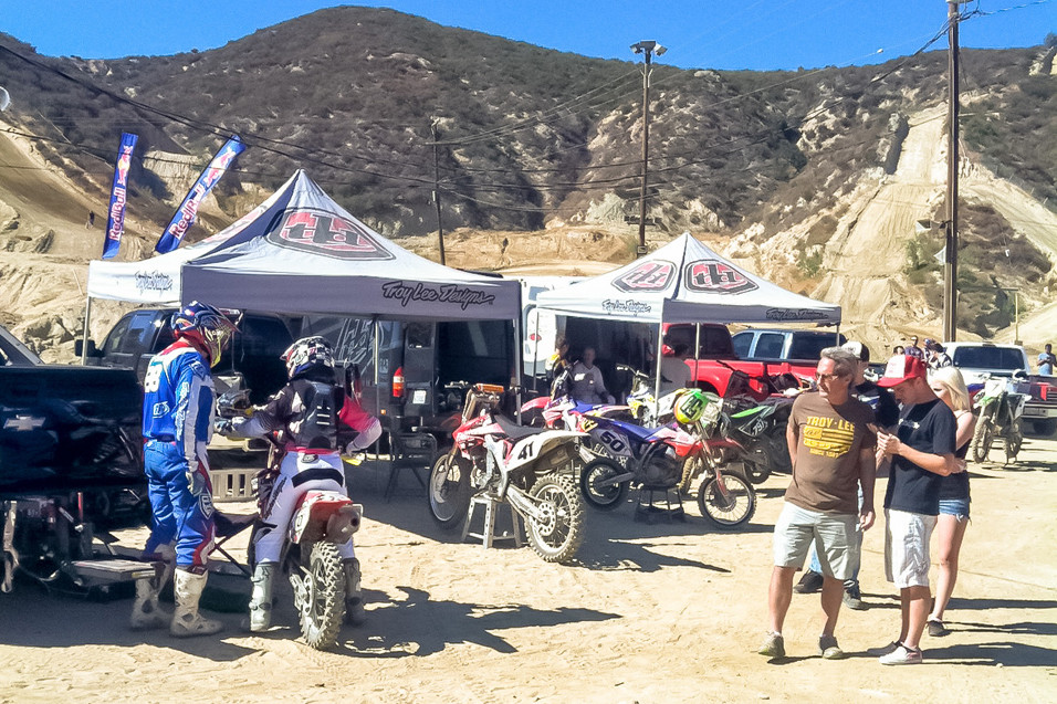 Racer X Films:  Day In The Dirt Track Preview