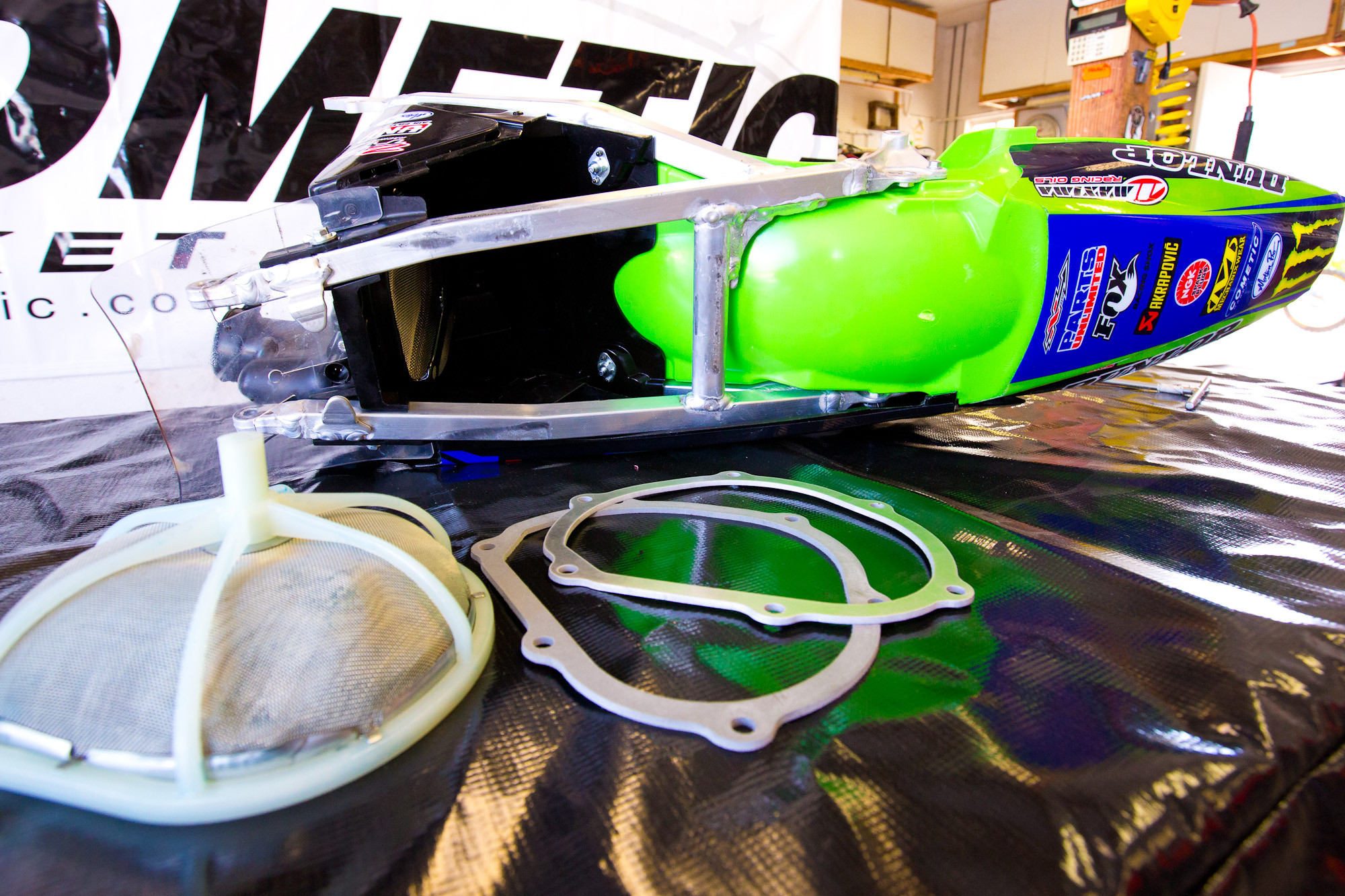 Racer X Tested: Air Filter Back Fire Screen removal