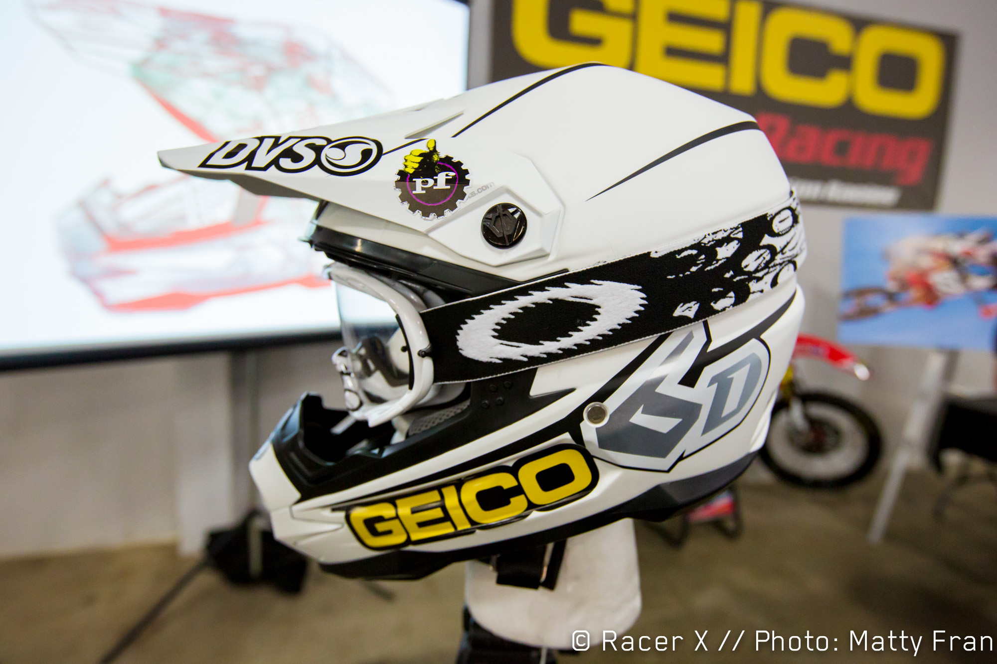 Racer X Films: 6D Helmets