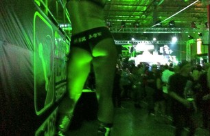 ROB DYRDEK RAGER AT THE FANTASY FACTORY Photo 0018