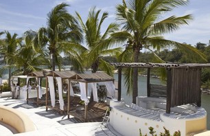 Mainland Mexico 5-Star Patio