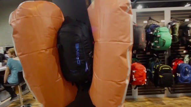 SIA 2011 - Dakine Altitude ABS