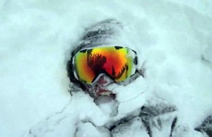 Early Season Pow Turns in Breckenridge [Video]