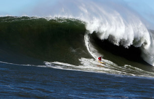Billabong XXL Big Wave Season Underway