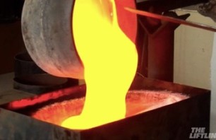 Vermont Glassblowers Make Burton US Open Trophy